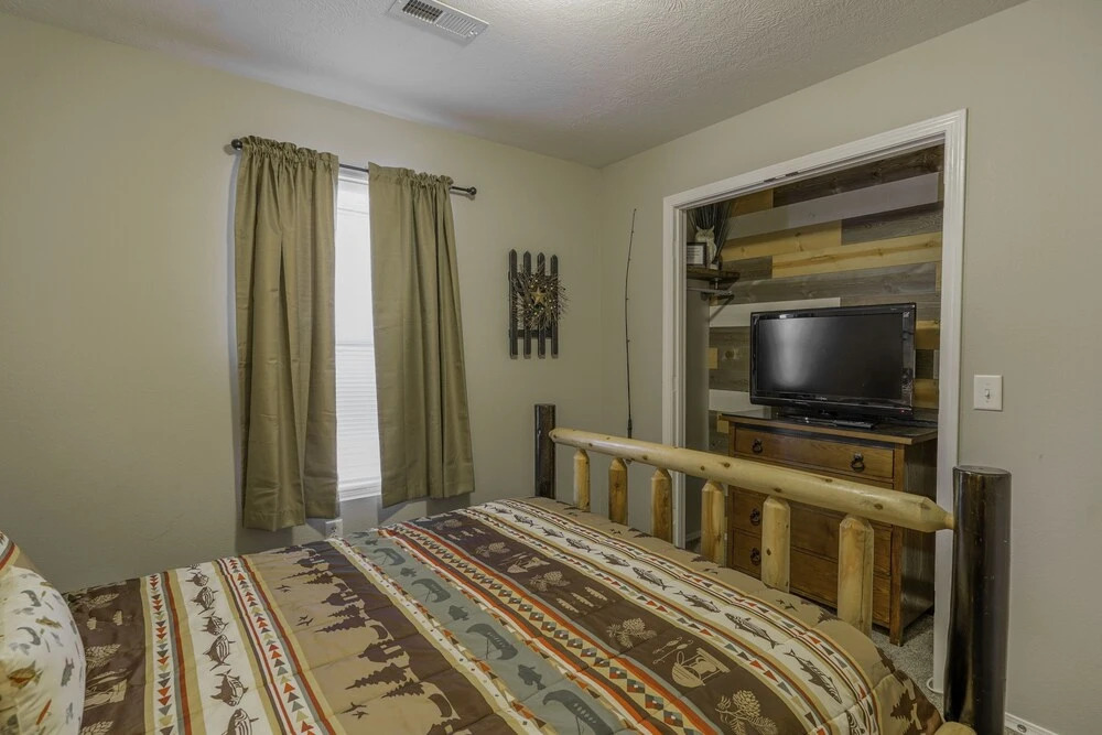Vinyards 2954 Unit 6 3 Bedroom Condo