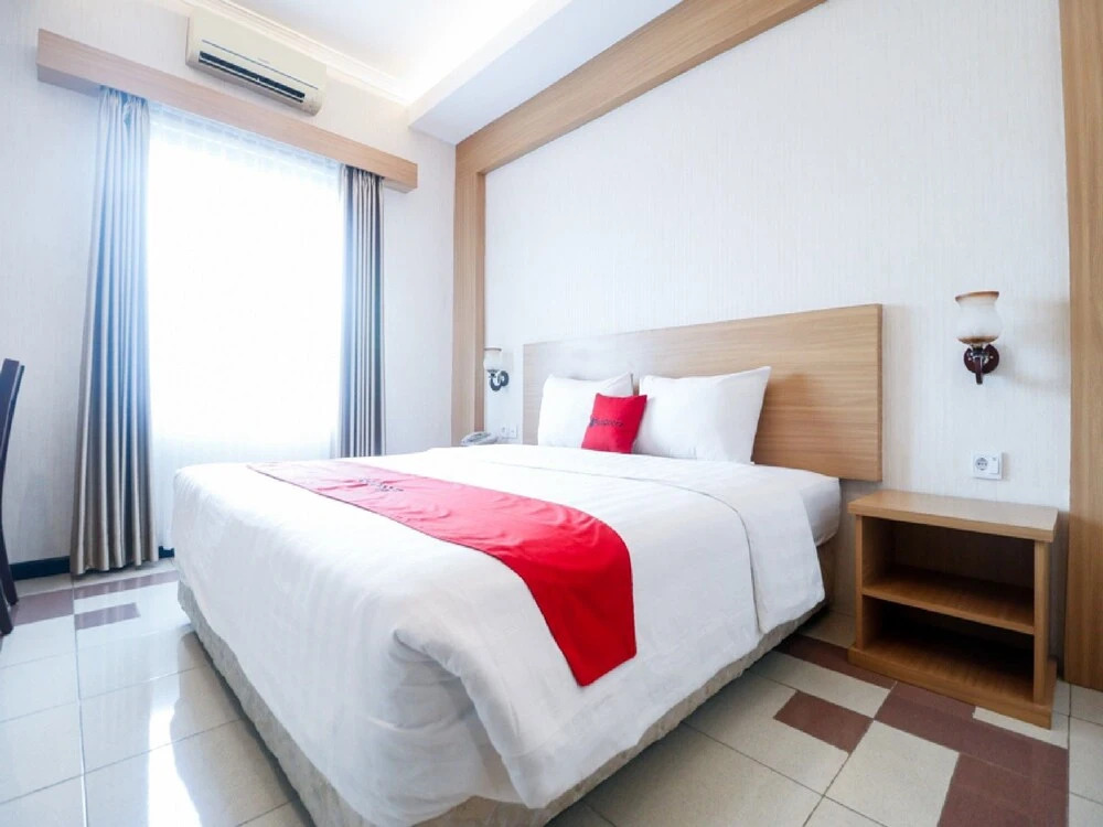 RedDoorz Plus near Senopati 2