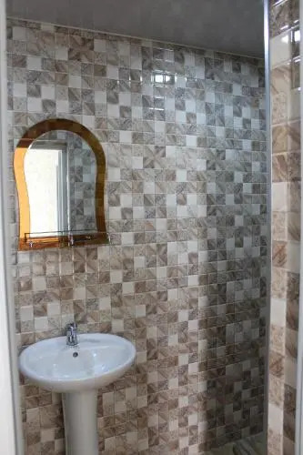 Taso's Guest House