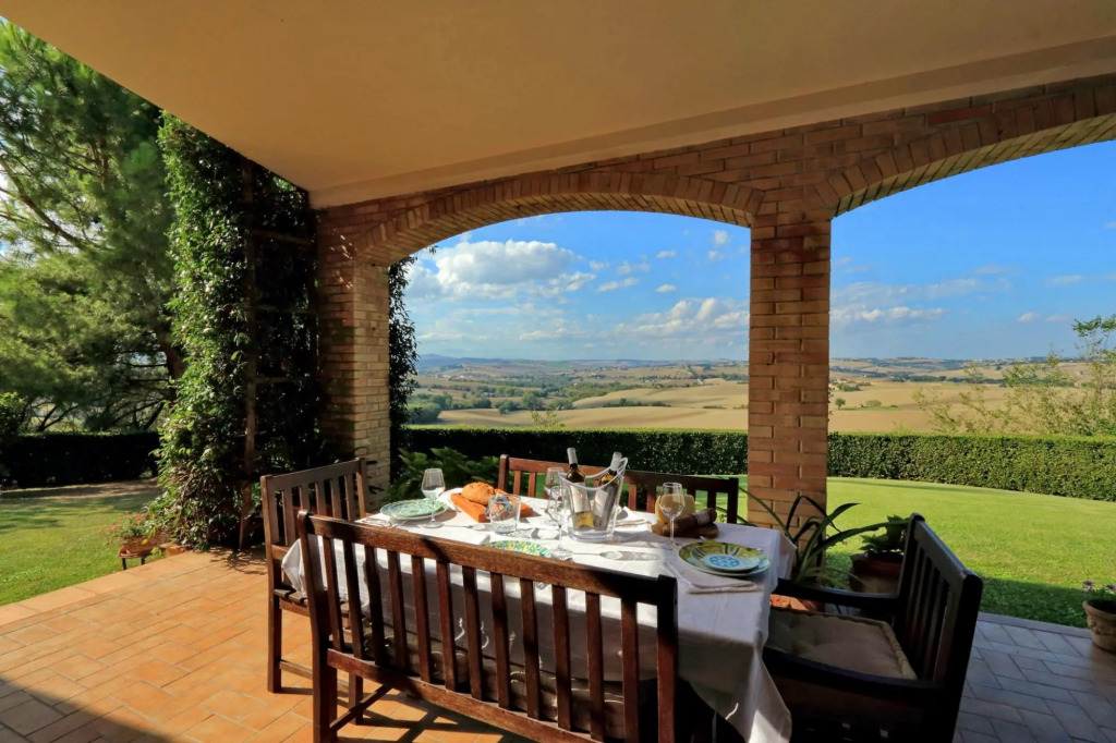 An old country house recently renewed for a magic stay!-Villa Maria