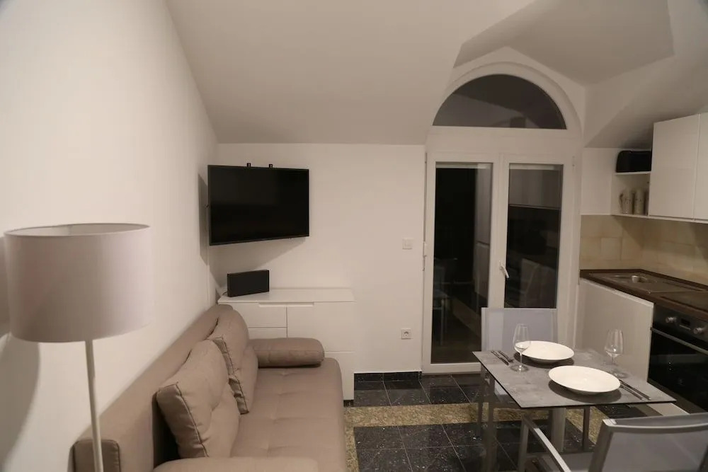 mk apartments nin