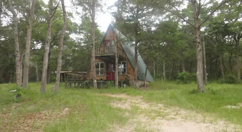 Lily Ponds Cottage