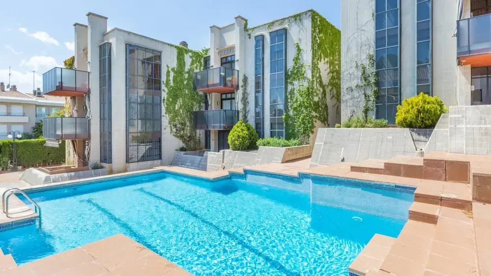 Pineda in Llafranc With 4 Bedrooms and 2 Bathrooms