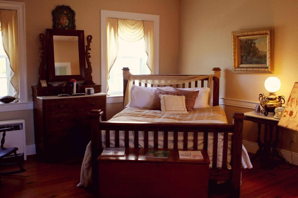 Cave Hill Farm Bed & Breakfast