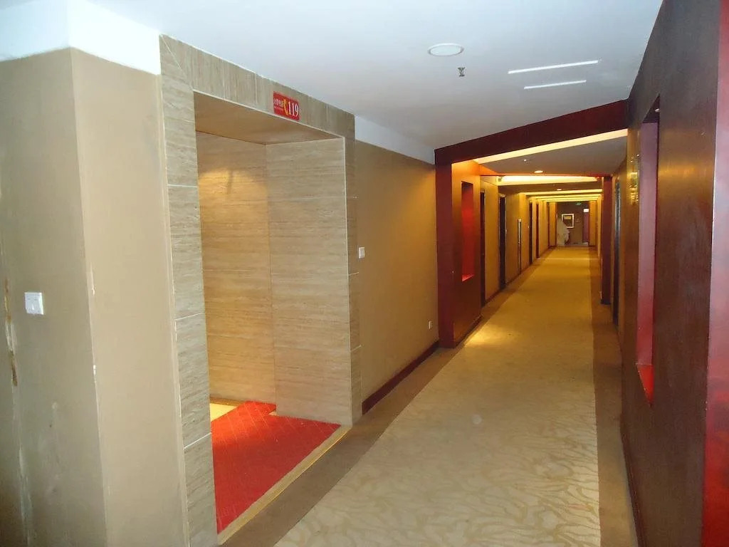 Jinan Xuefu Zhongtian Business Hotel