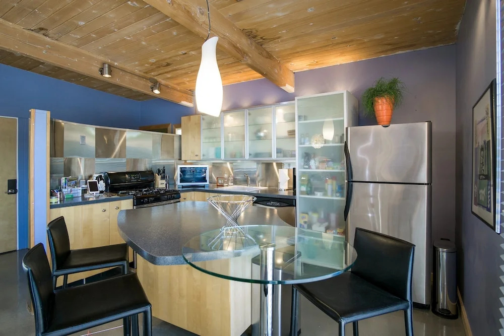 Butterfly Alexander home in Palm Springs Pool and Hot Tub by RedAwning