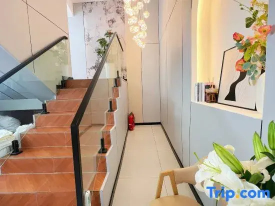 Wanduo Courtyard Homestay (Harbin Central Avenue Subway Station Hongzhuan Street Morning Market)