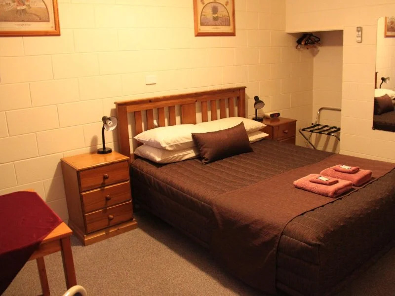 Auburn Shiraz Motel