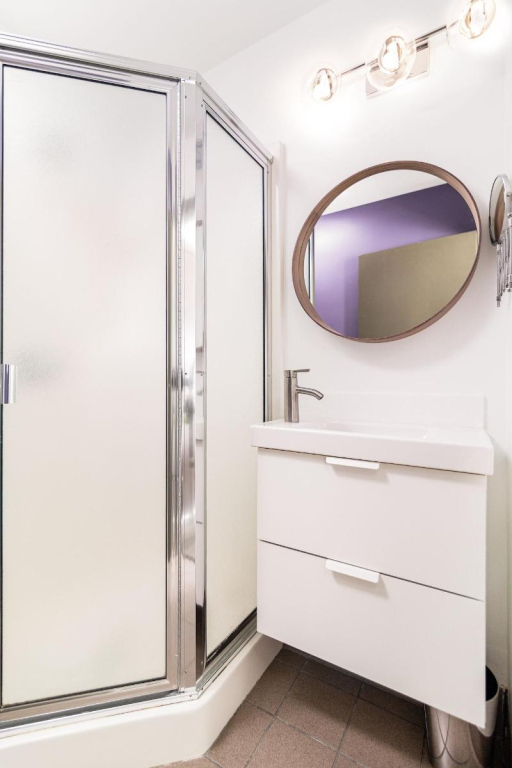 Silverbow Inn & Suites