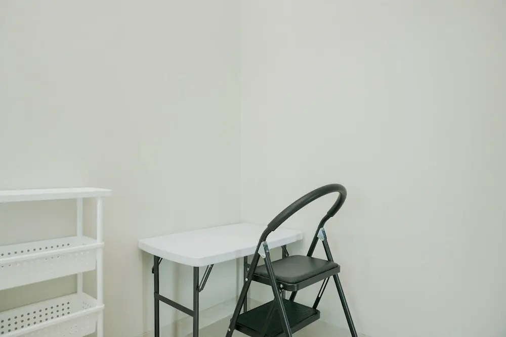 New Furnished and Homey 3Br Green Sedayu Apartment