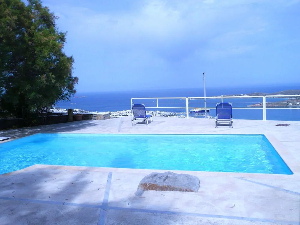 Villa With 2 Bedrooms in Paros, With Wonderful sea View, Pool Access,