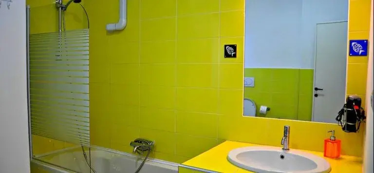 Your Rhome B&B