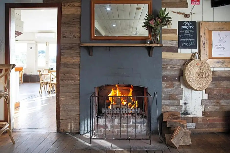 Robertson Public House and Kitchen
