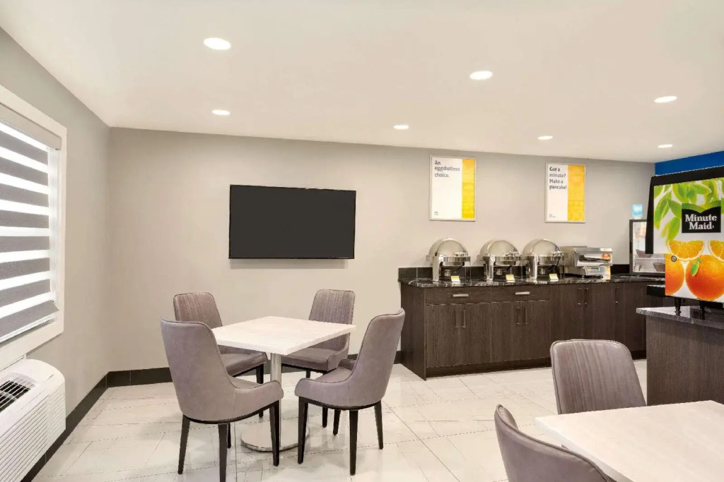 Ramada by Wyndham Wainwright