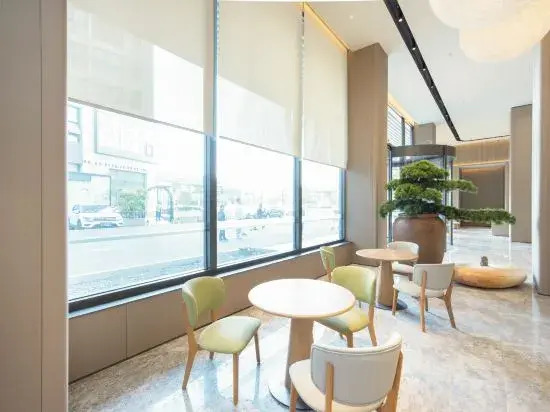 Jinji Hotel (Yancheng Century Avenue Branch)