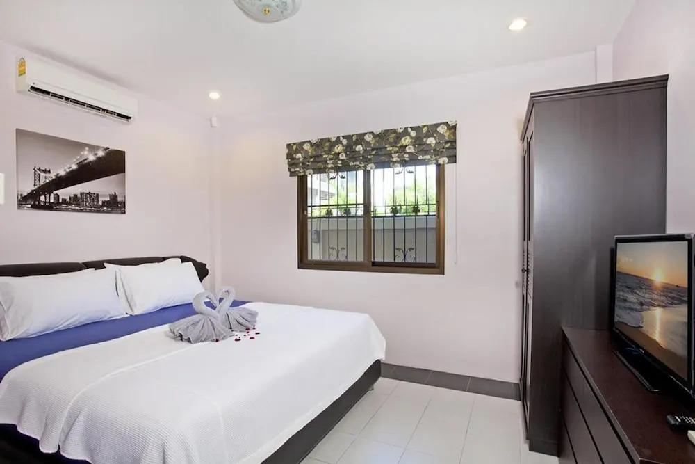 Pool Villa Tanzanite near Walking Street