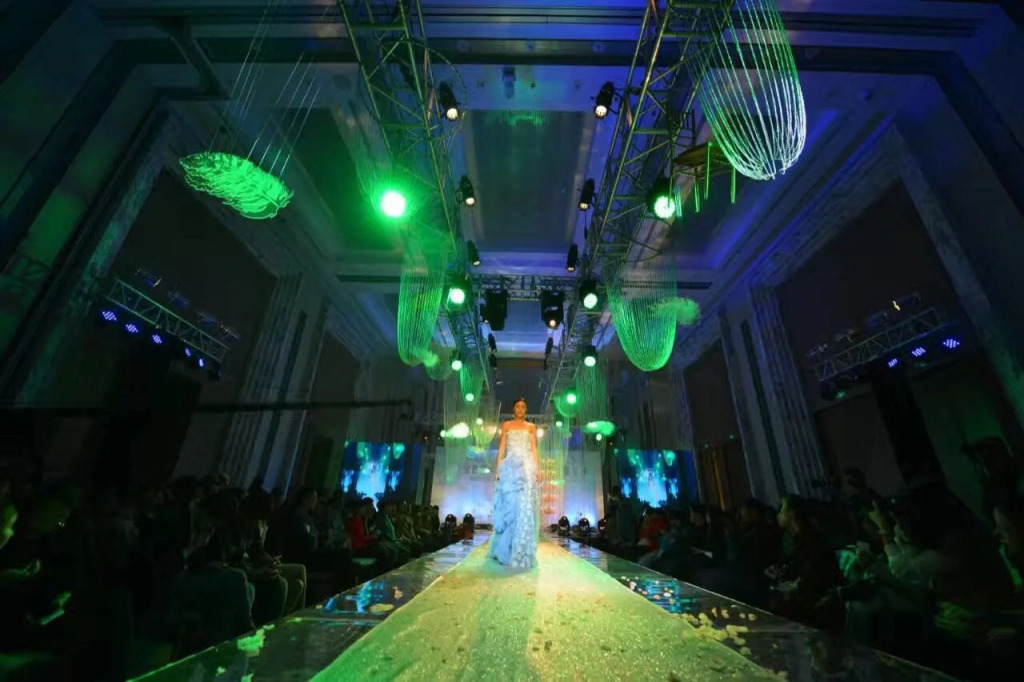 Hotel Plaza Carnival Qingdao
