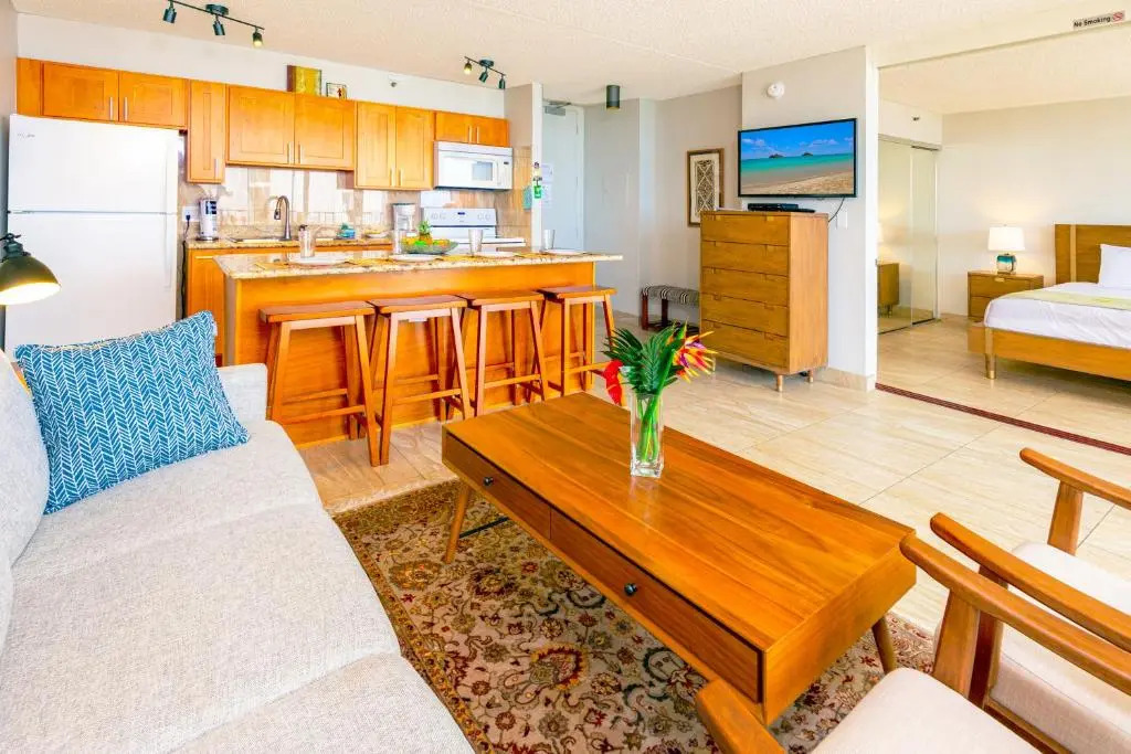 35th Floor Condo with Ocean Views, Parking, WiFi, AC - Short Walk to Beach!