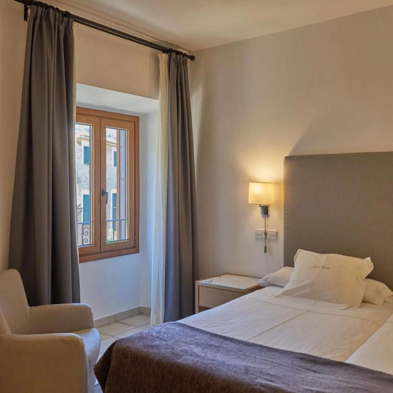 Hotel Cal Bisbe