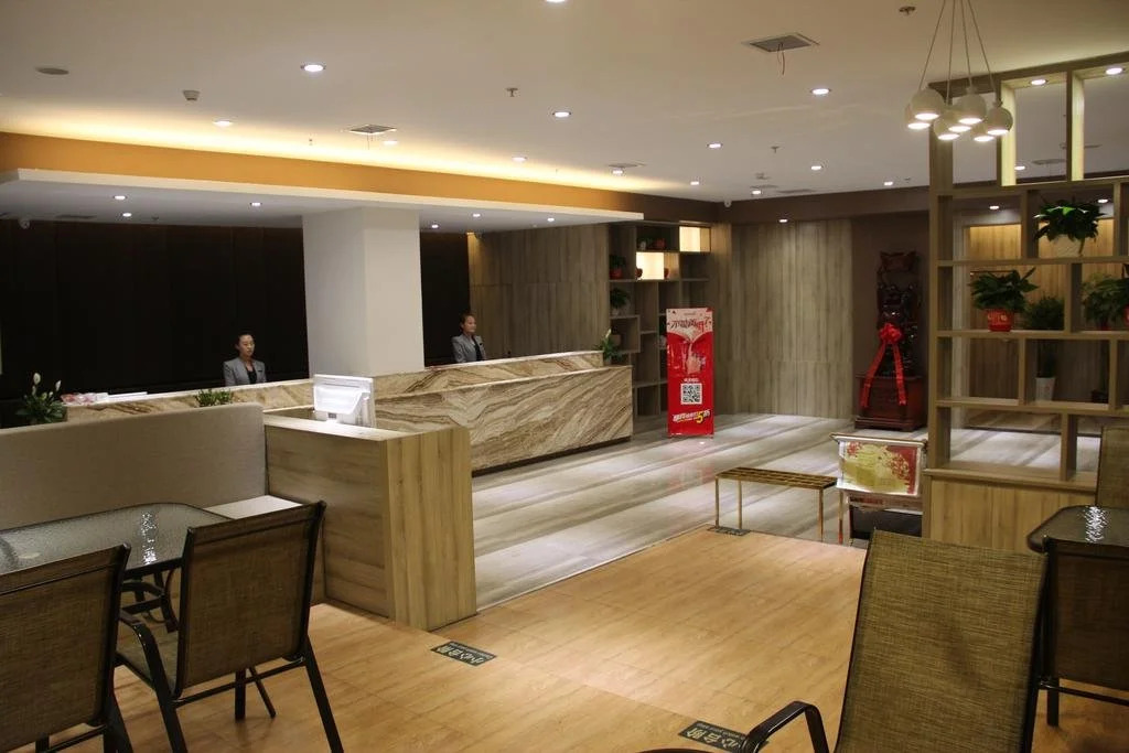 Apple Hotel
