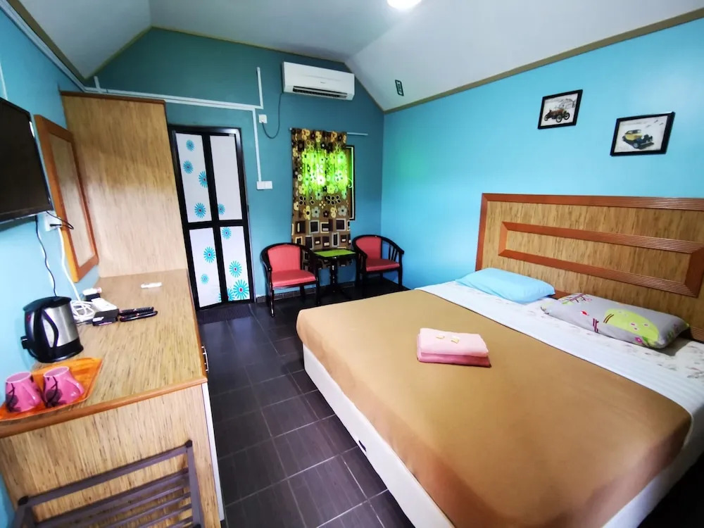 OYO 90038 Dalyla Inn Chalet