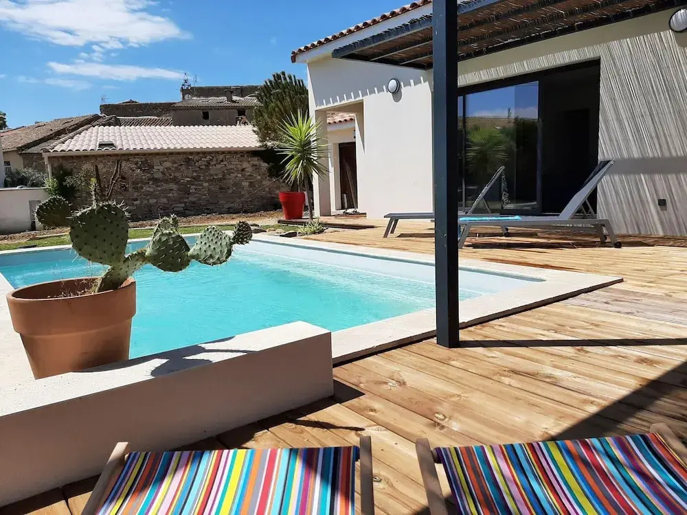 Elegant Villa in Sainte Valière