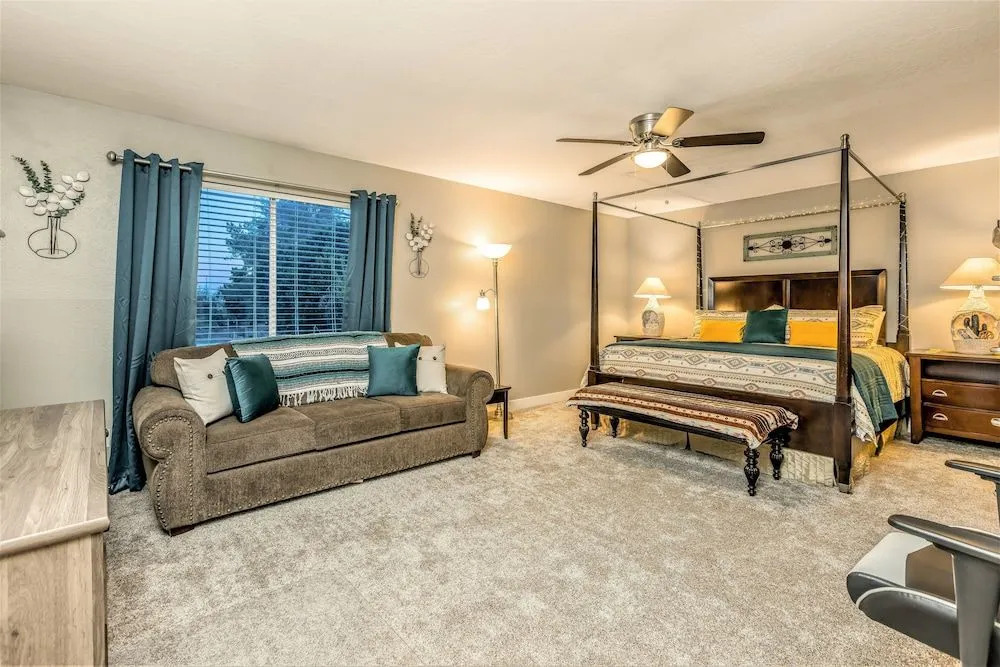Rusty Spur by BlueBarrel Homes
