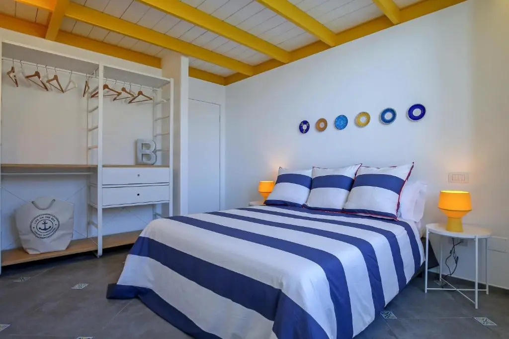 Starhost - CASTLE MEZZACAPO seaview terrace, garden and parking