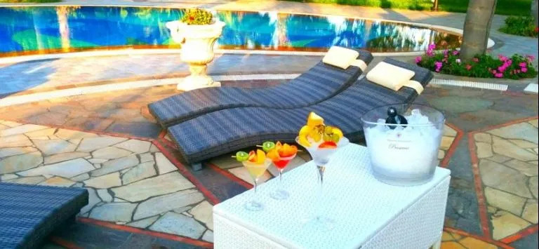 V&V Holiday Villa