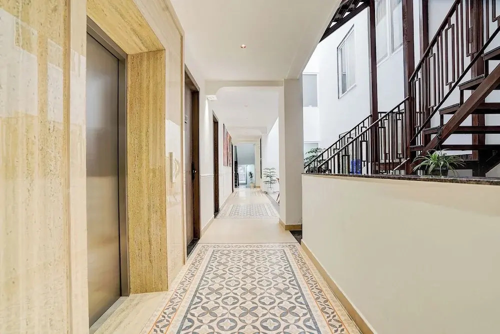 FabHotel Amrit Luxury Inn- Near Candor Tech Space