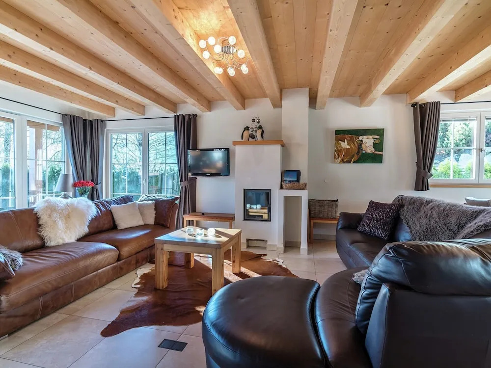 Swanky Chalet in Piesendorf With Wellness Area & Valley View