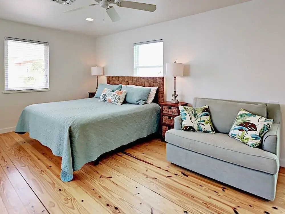 Popsicle's and Flip Flops VW8 4 Bedrooms 3.5 Bathrooms Home