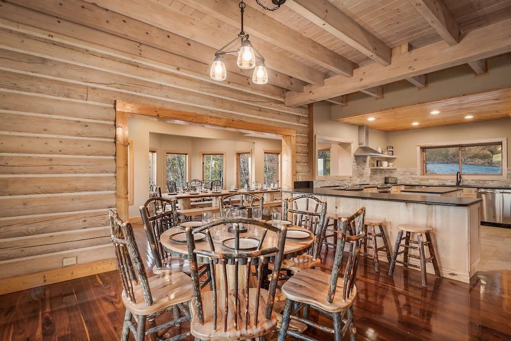 Tanglewood Mountain Lodge 8 Bedrooms 5 Bathrooms Home