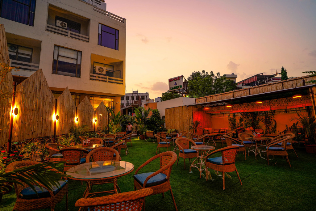 Treebo New Rockwell Vivek Vihar
