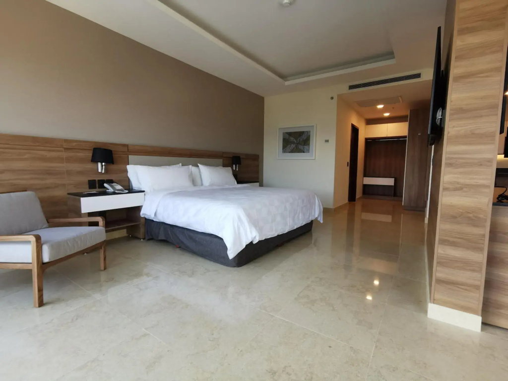 Holiday Inn & Suites - Puerto Vallarta Marina & Golf by IHG