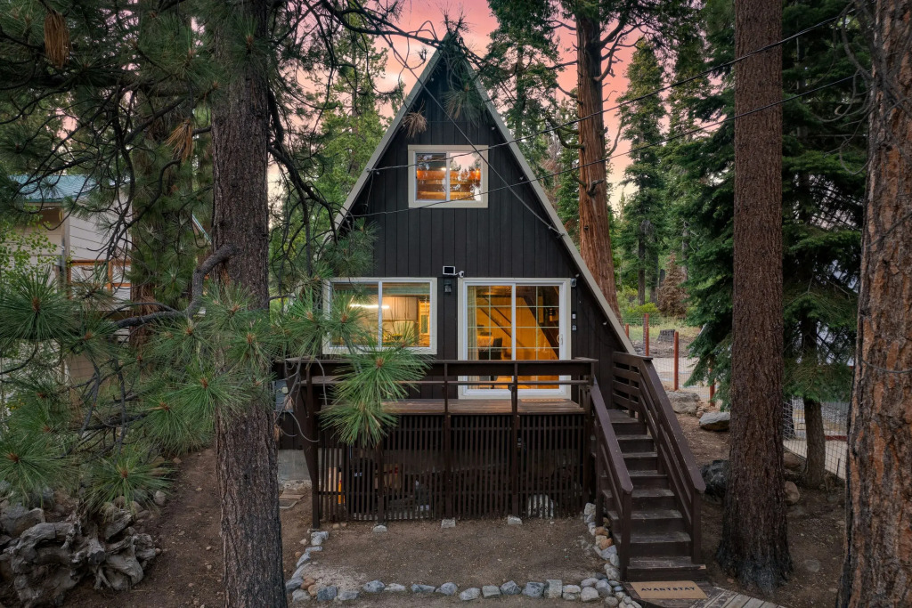 Speckled by Avantstay Modern Interior, 0.5mi to Lake!