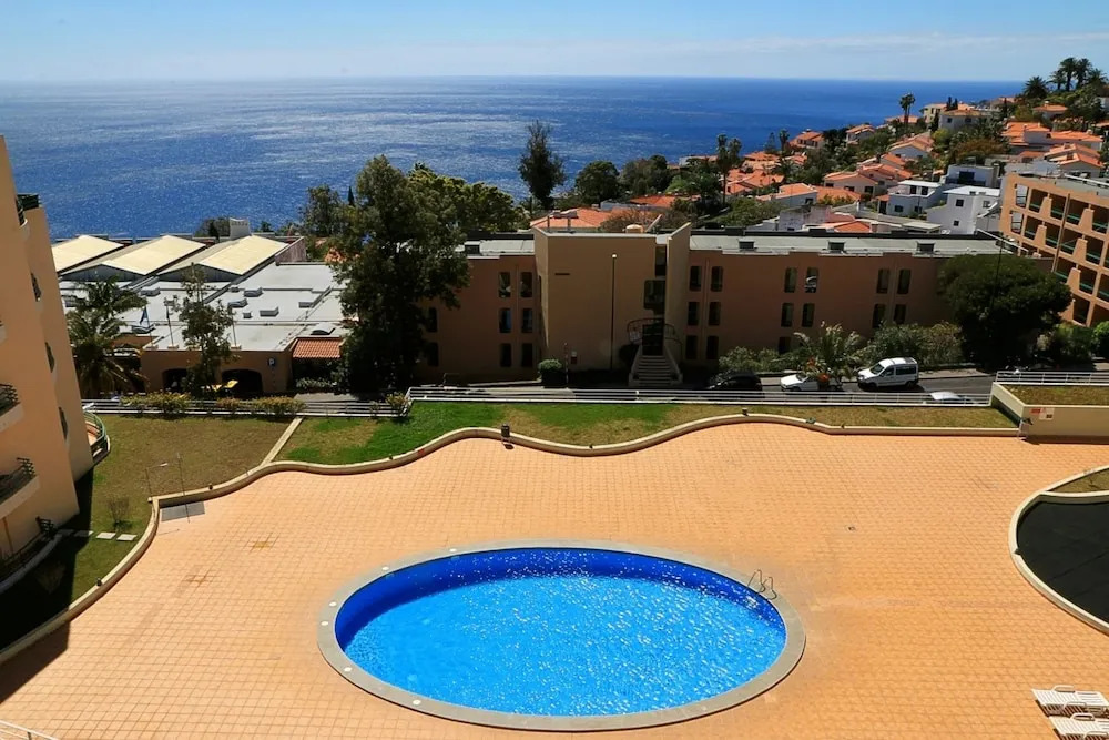 Garajau Terrace - Amazing Views of Garajau Town