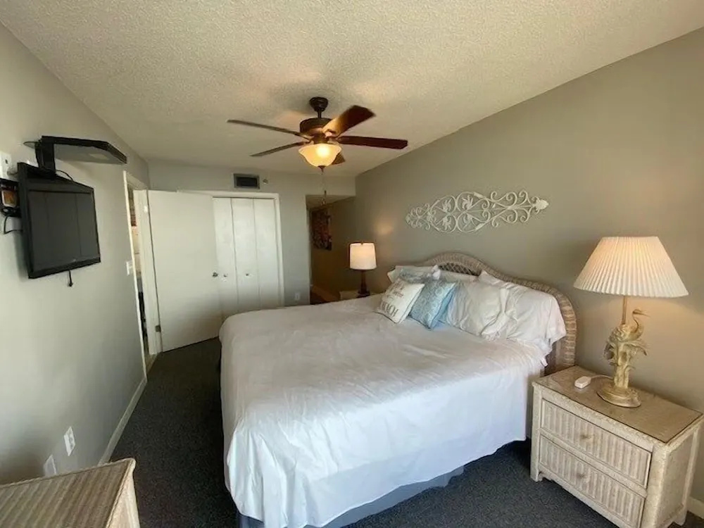 Phoenix V 204 2 Bedroom Condo