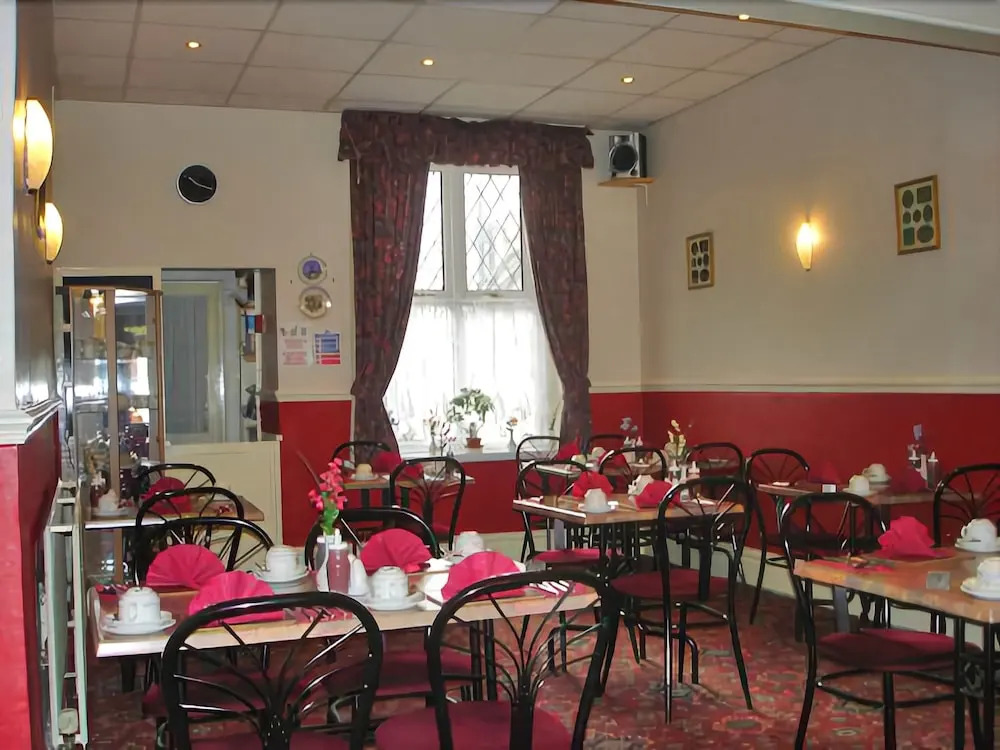 Westdean Hotel