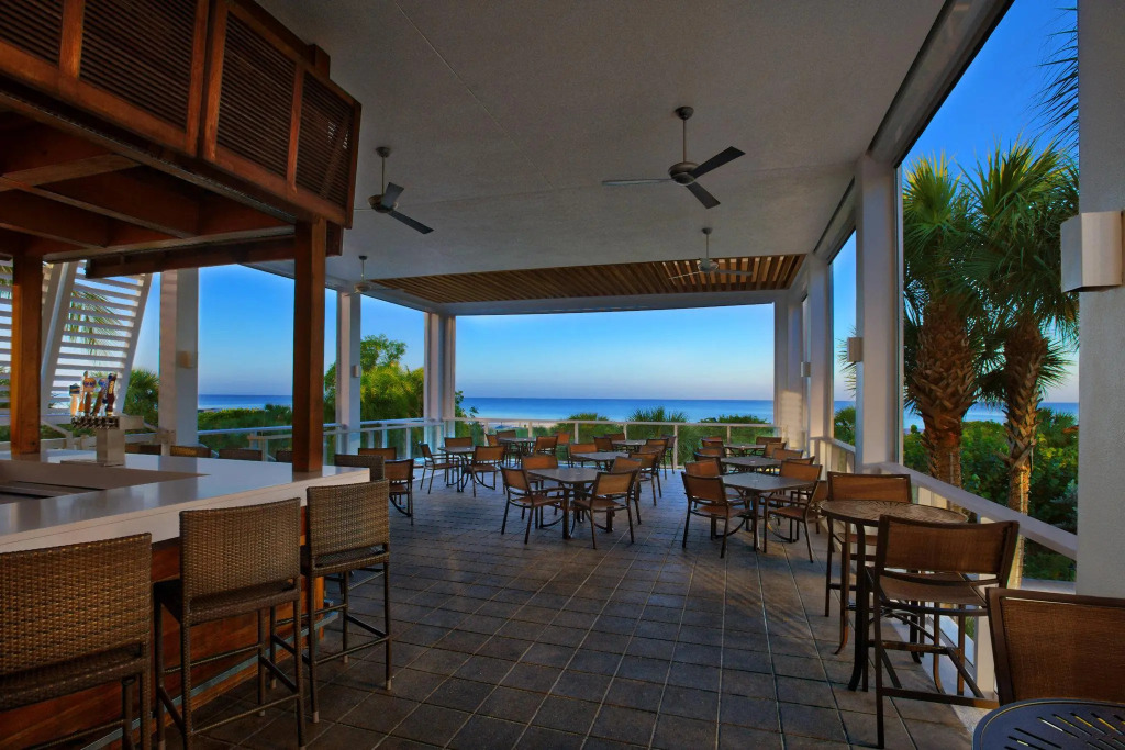 Marriotts Crystal Shores