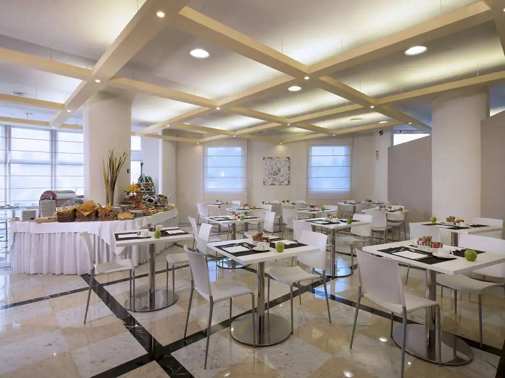 Four Points Flex by Sheraton Bologna Airport
