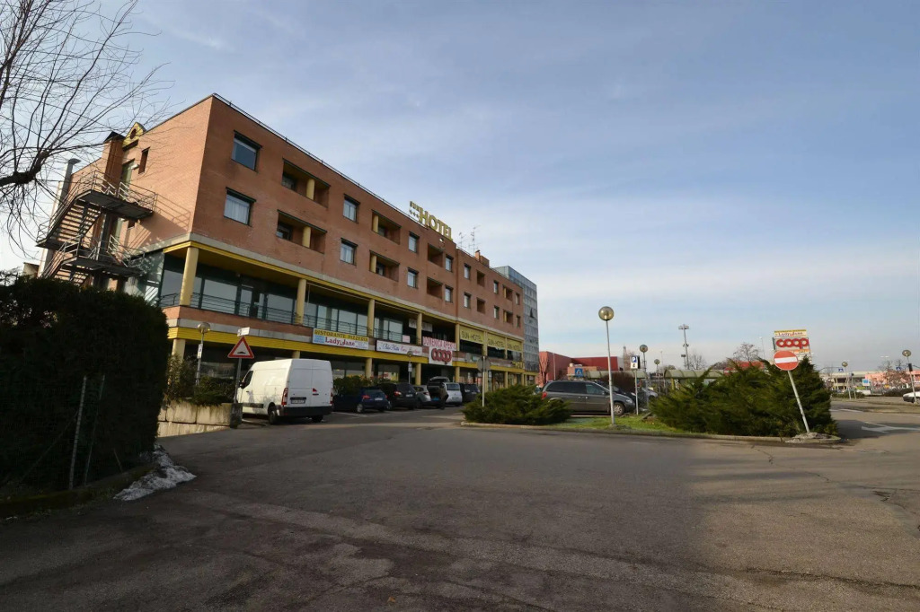 Sun Hotel
