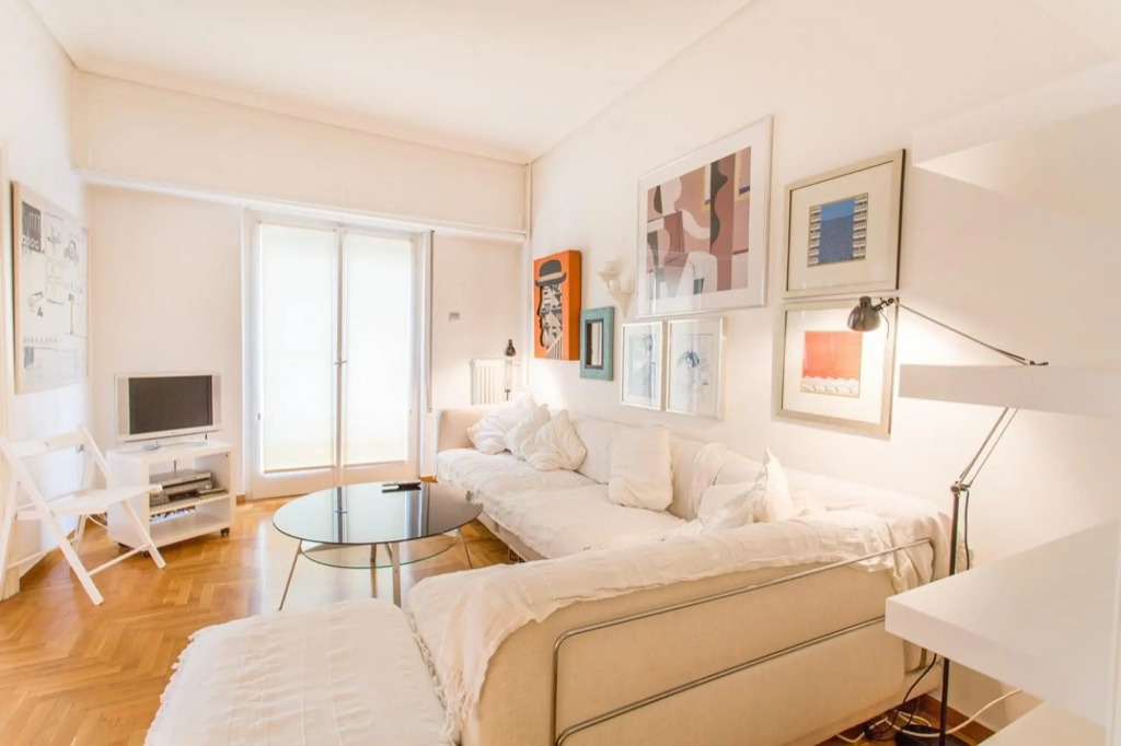 A Cozy Apt in Kolonaki of Athens