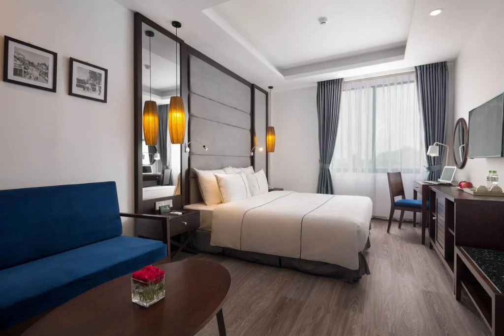 Bonsella Hotel