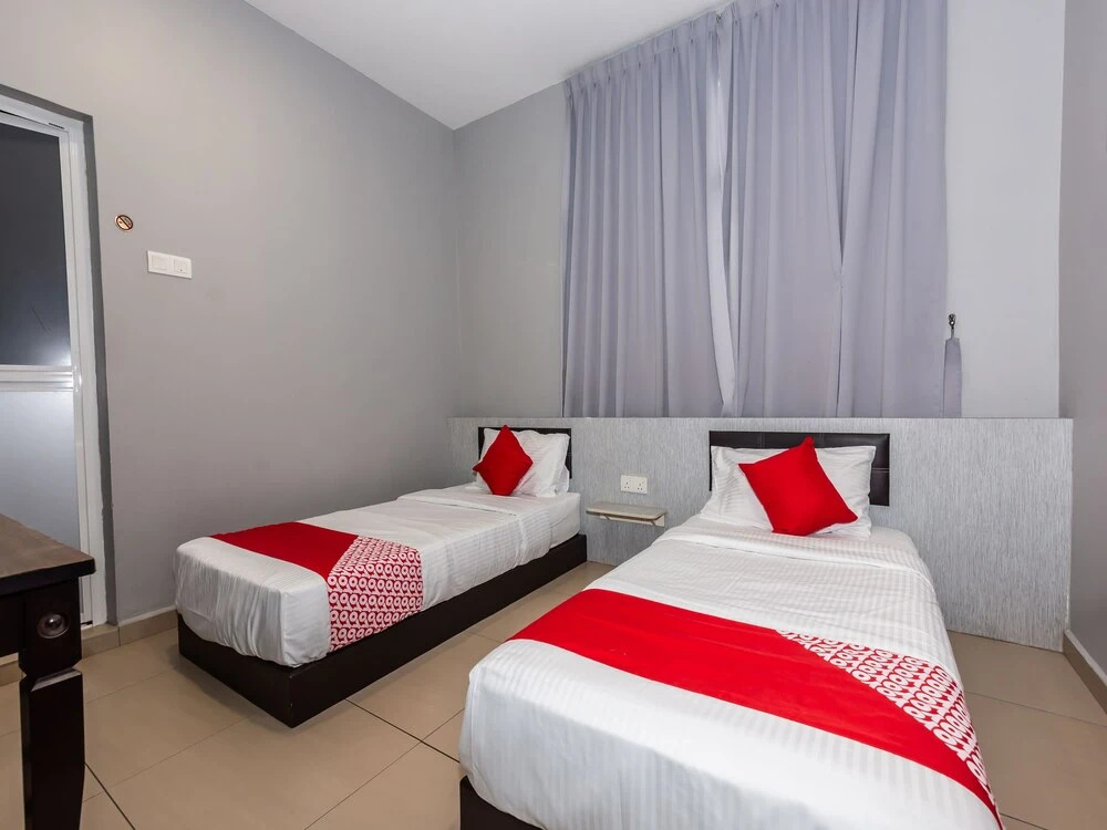 Ho Hotel by OYO Rooms