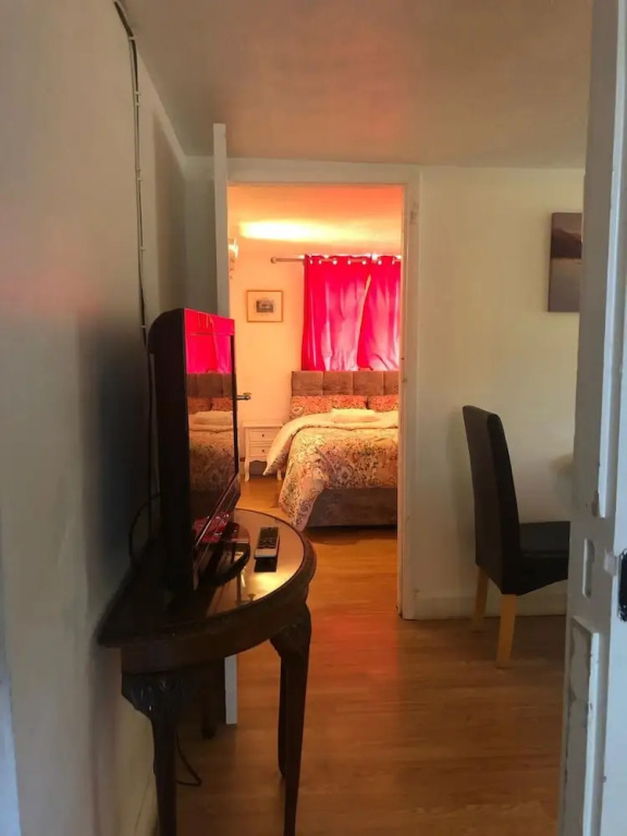 Economical 2BR Small Furnished Annex-high Wycombe