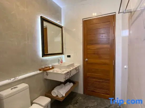 Villa Nadsuree Ao-Nang Modern House