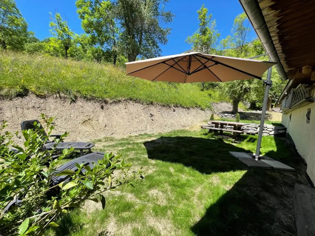LE MYOSOTIS bel appartement dans vieille ferme de montagne rénovée