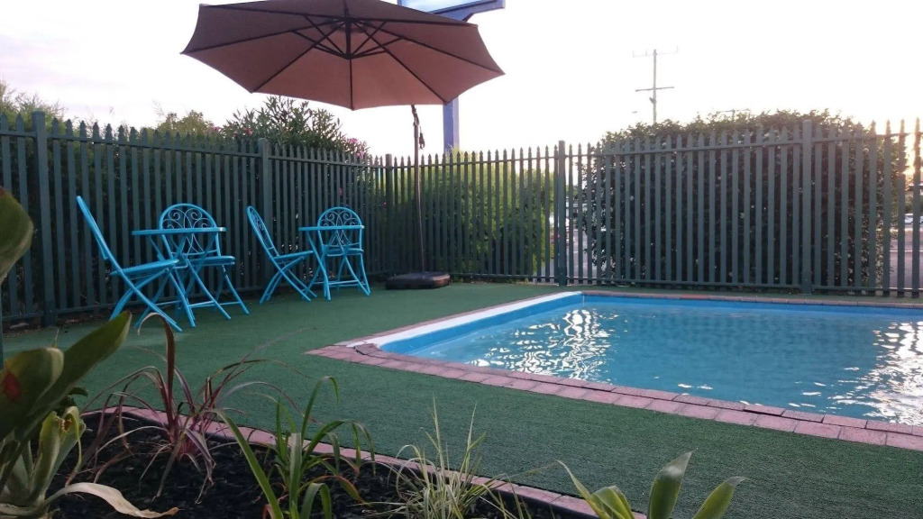Adelong Motel