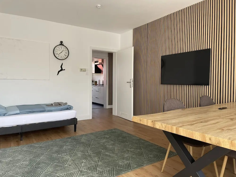 GREEN HILL Apartment